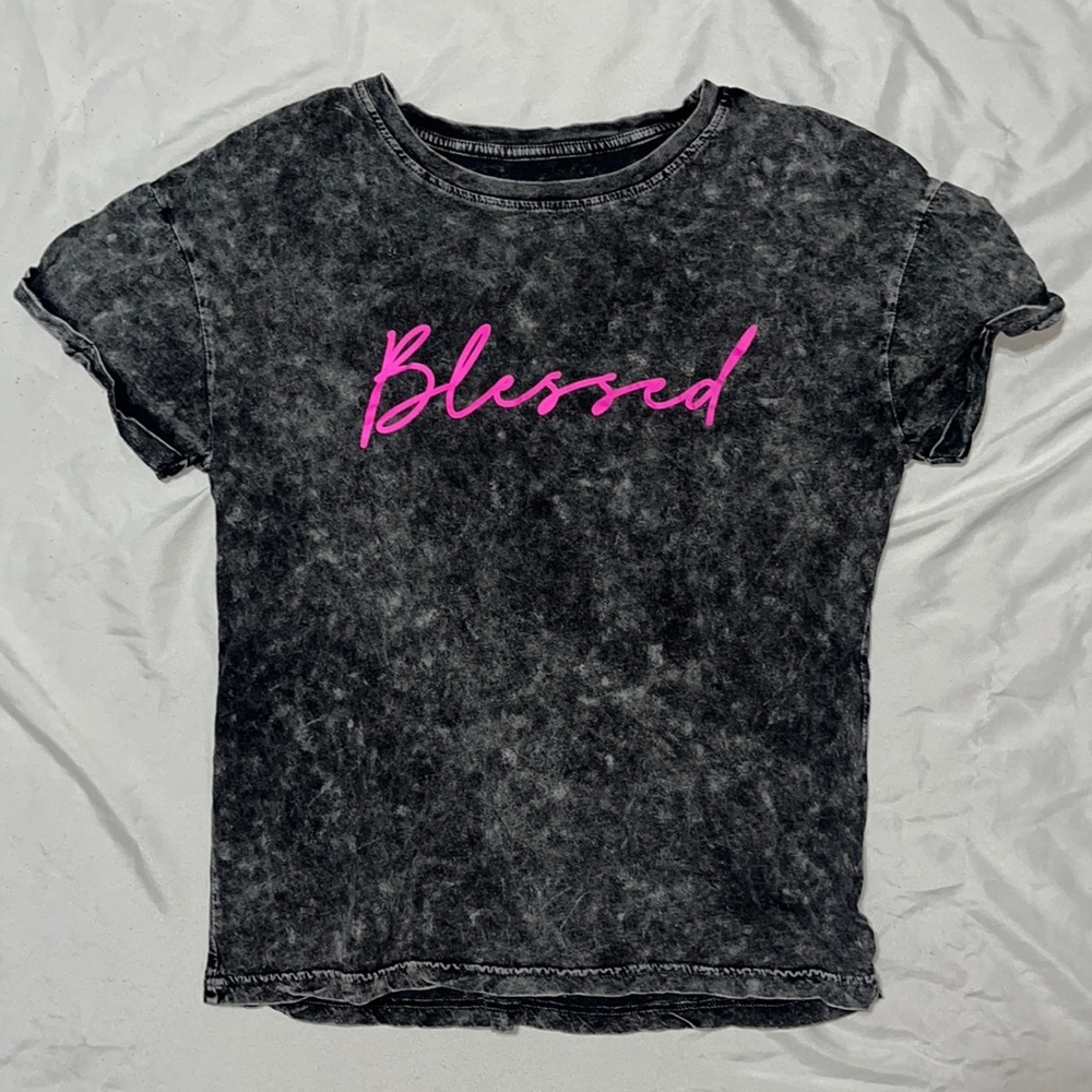 Rebellious One short sleeve tee
